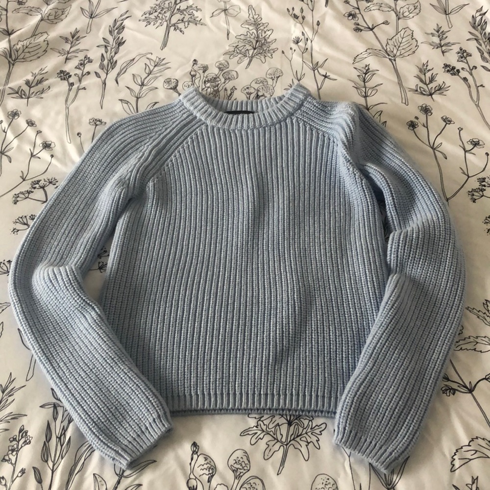 525 American baby blue sweater